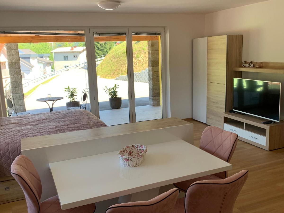 Apartmaji Pr' Nas Laško Exteriér fotografie